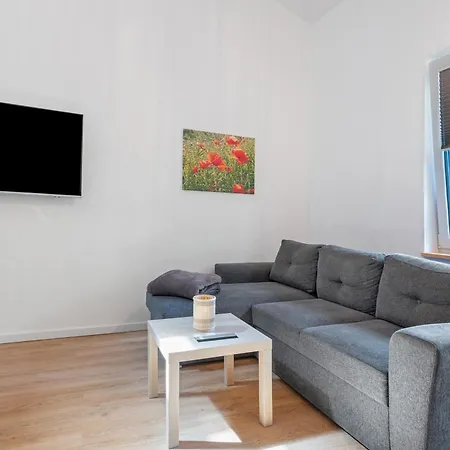 Apartment Junge 2 *